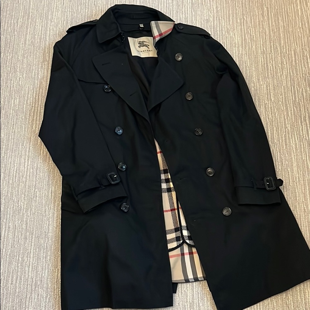 Men's Burberry Trenchcoat Raincoat. Wool lining!